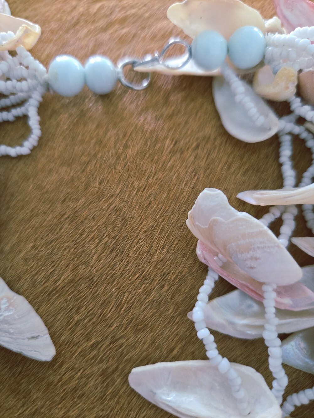 Vintage 1970's 9 Strand Puka Shell Statement Piece Necklace 28" - Picture 4 of 6